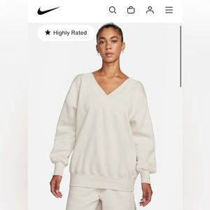 Nike Sportswear Phoenix Fleece Women’s Oversized V-neck Sweatshirt